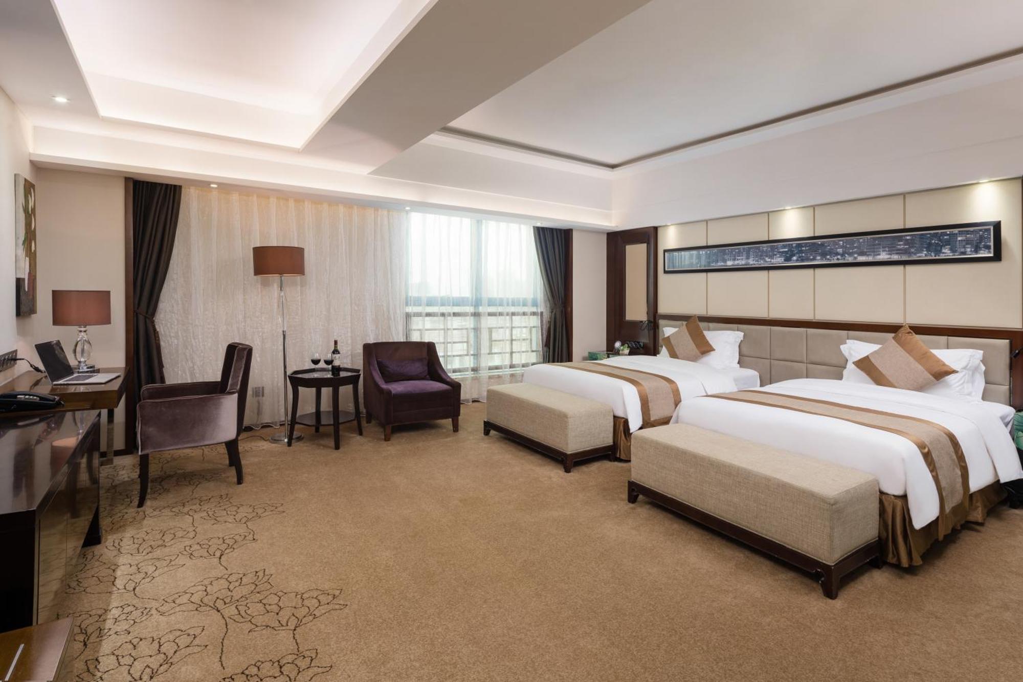 Maoming International Hotel Екстериор снимка