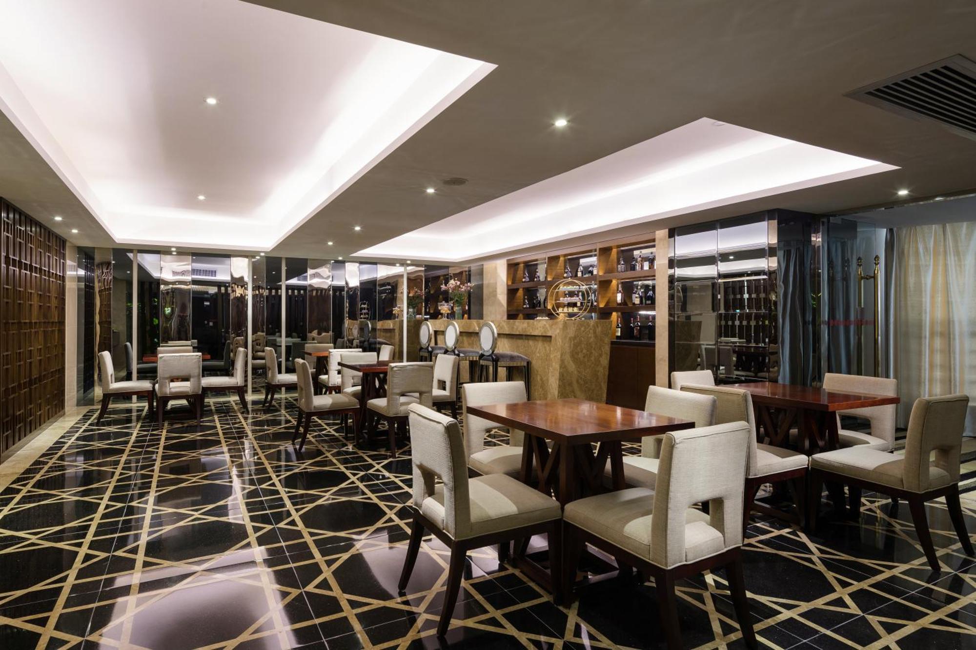 Maoming International Hotel Екстериор снимка